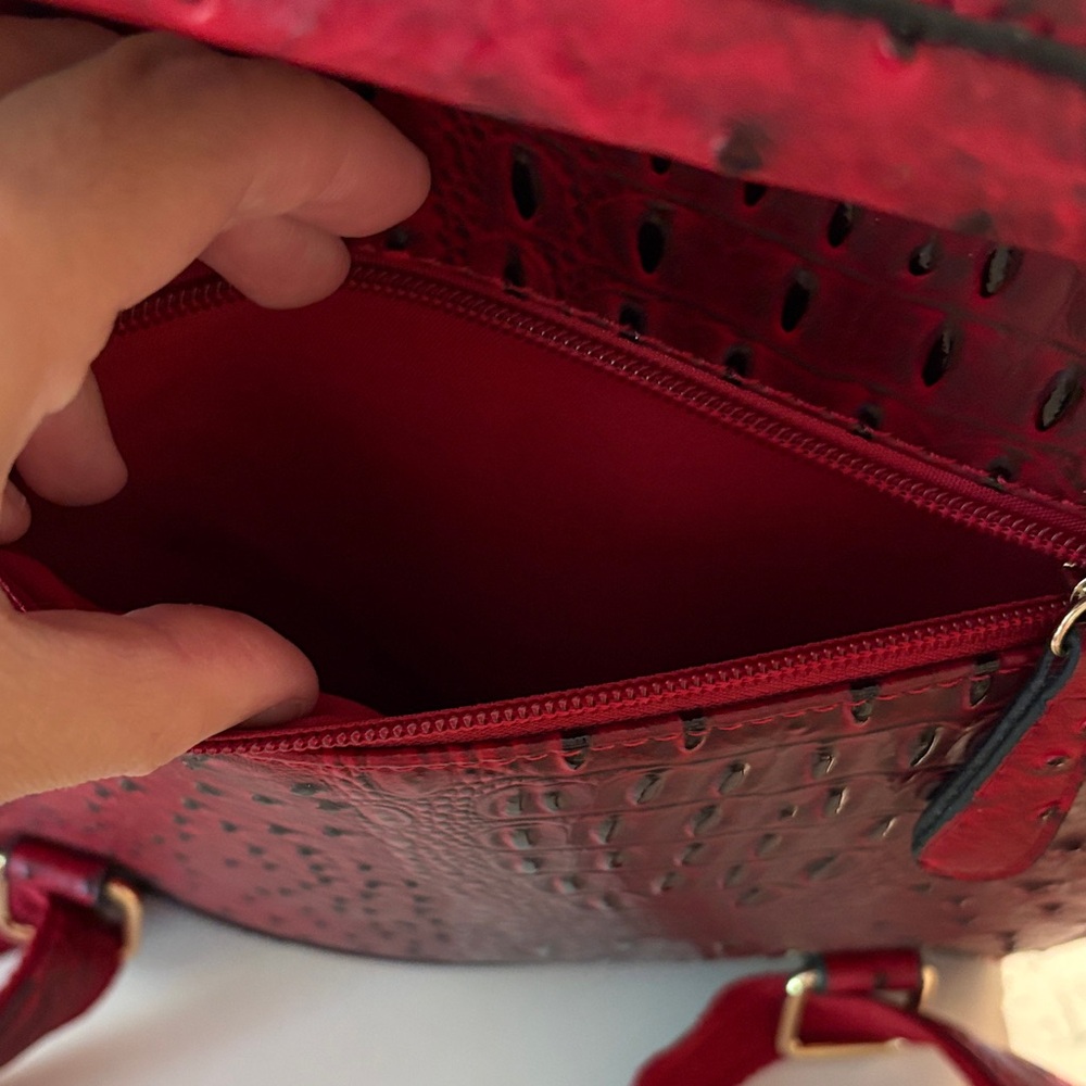 Chic Red Textured Backpack - Picture 5 of 9